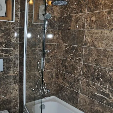 Ξενοδοχείο με διαμερίσματα Evim Apart Γιάλοβα